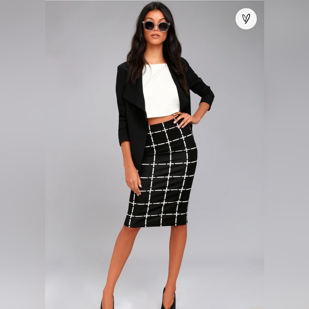 Strike a Pose Black and White Grid Print Pencil Skirt